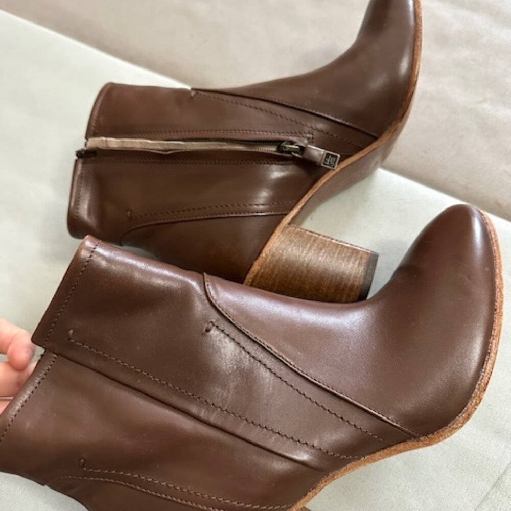 Alberto Fermani boots